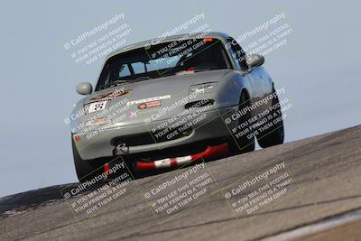 media/Oct-26-2025-CalClub SCCA (Sun) [[8ce1e69566]]/Group 5/Grapevine/